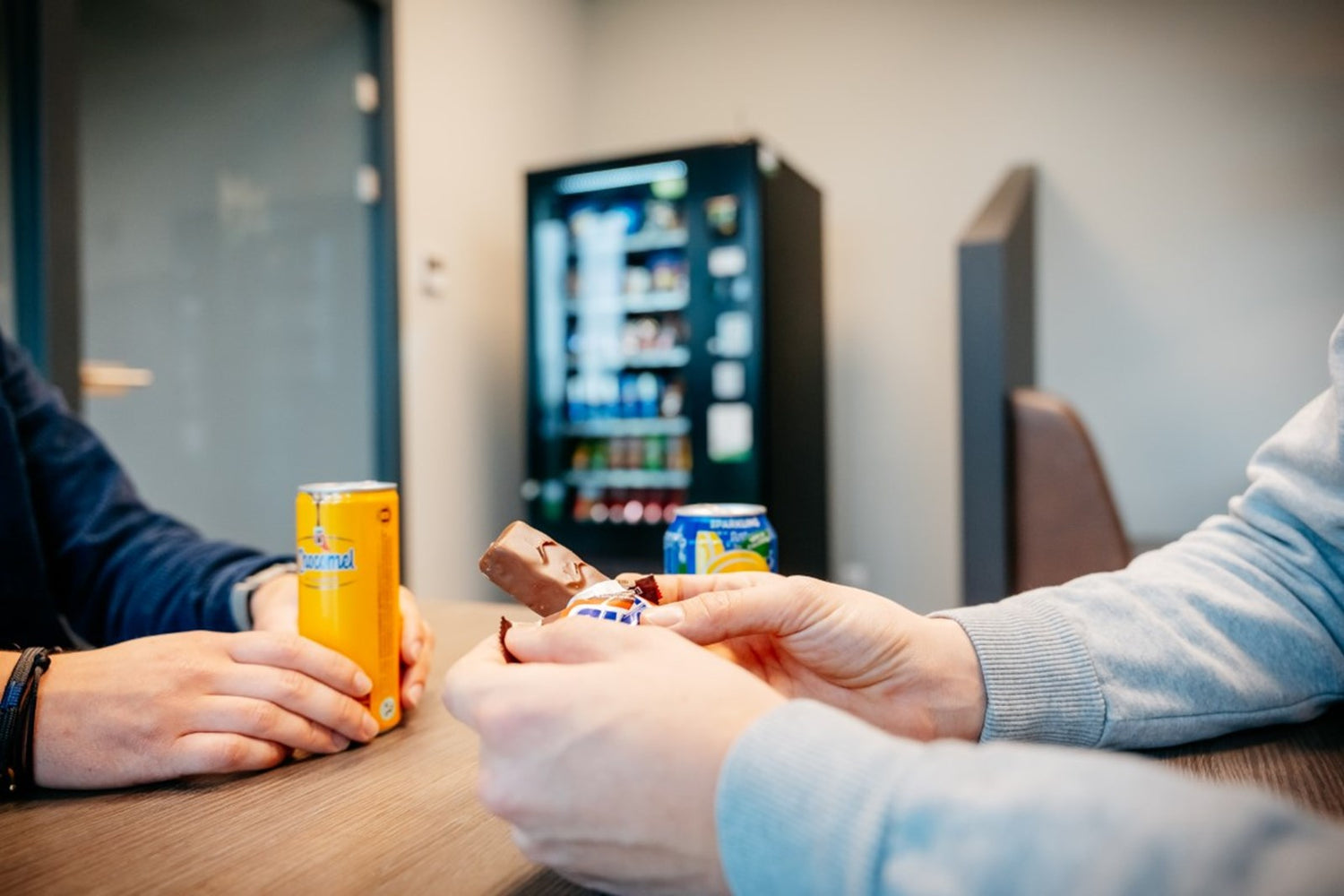 Een automaat plaatsen bij jouw logistieke onderneming? - DGA-Vending