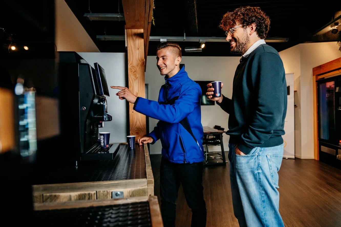 BUB Coffee Service met een koffiemachine