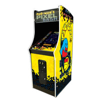 Bandai Namco PAC-MAN's Pixel Bash arcadeautomaat in gele kast, schuin vooraanzicht