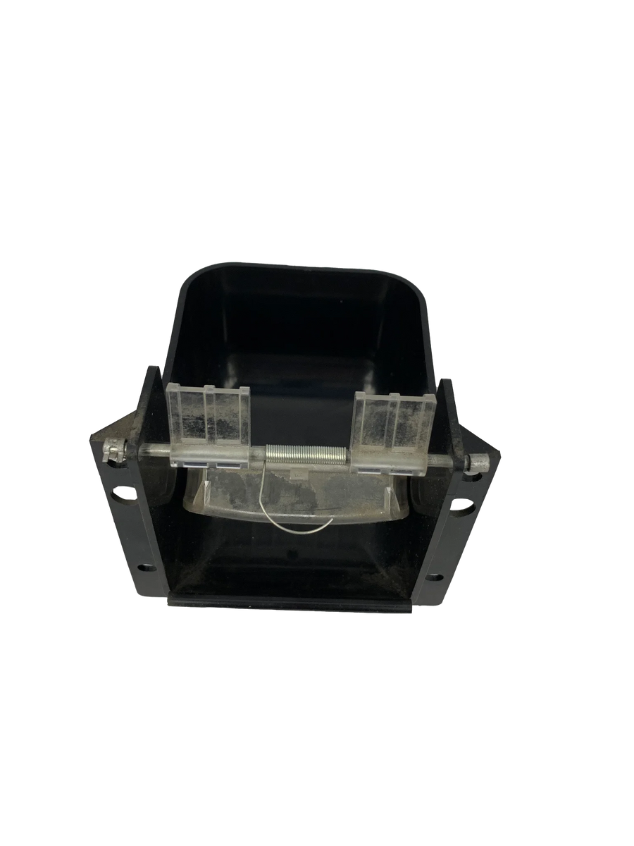 Gebrauchte Münzrückgabeschale C4325065 mit transparenter Klappe, Draufsicht, Ersatzteil für Crane Shopper Automat